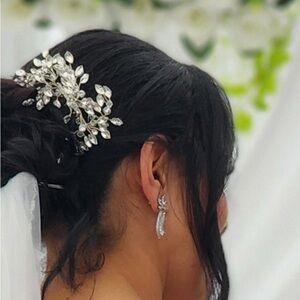 Elegant Silver Hair Accessory